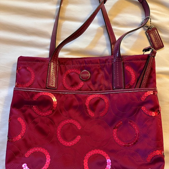 Coach signature C sequin satin tote - Picture 11 of 11